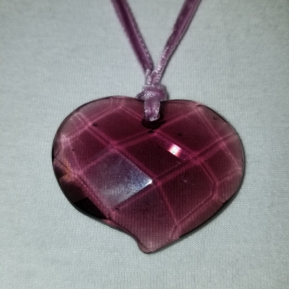 858 NWT Heart on a String "Amethyst" Glass Necklace - Picture 10 of 13